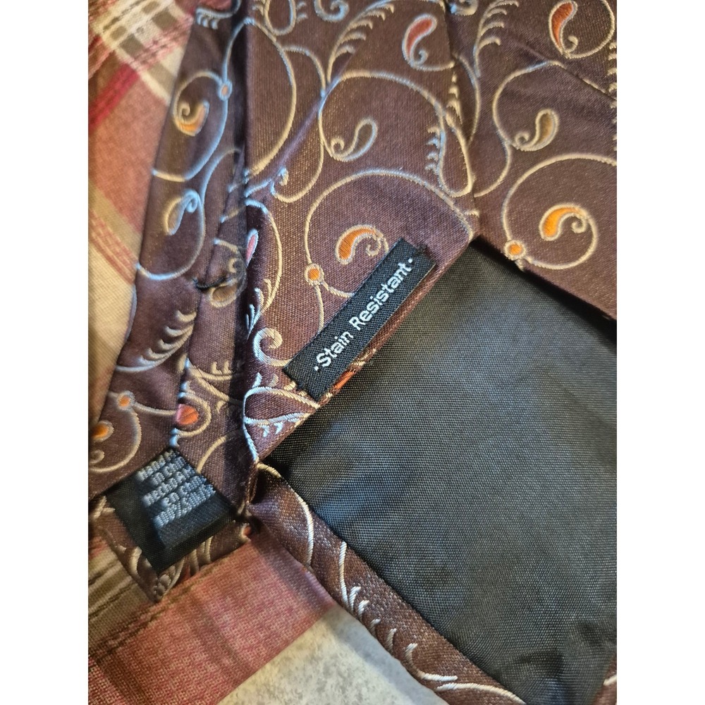 Necktie Bundle: Van Heusen, Joseph Abboud, Croft &‎ Barrow - Striped & Patterned - Picture 4 of 10